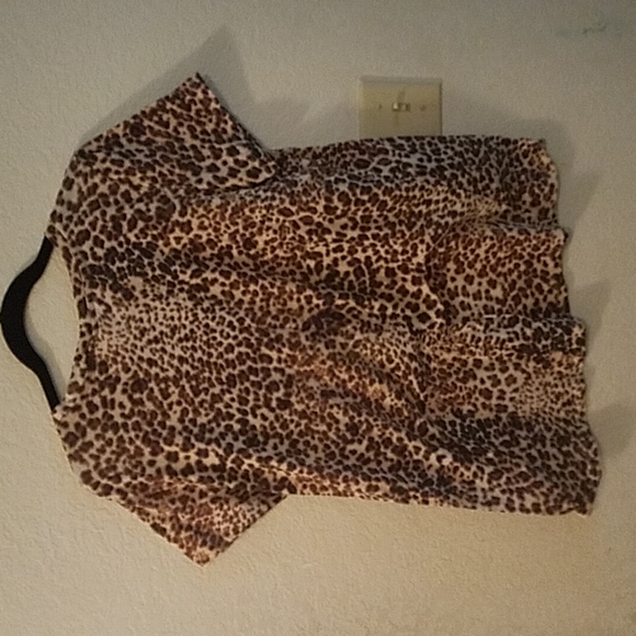 Torrid, size 0, cheetah top - Picture 2 of 3